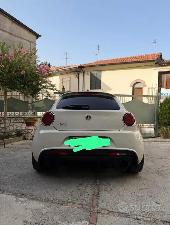 Alfa Romeo Mito 2011 photo 4