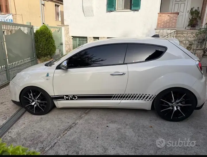 Alfa Romeo Mito 2011 photo 2