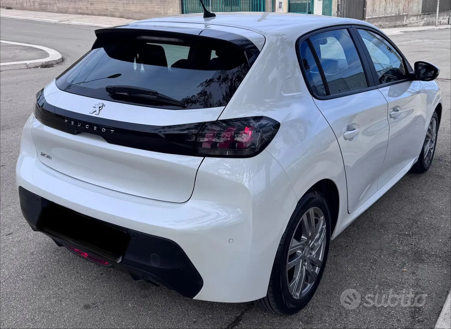 Peugeot 208 2022 photo 4