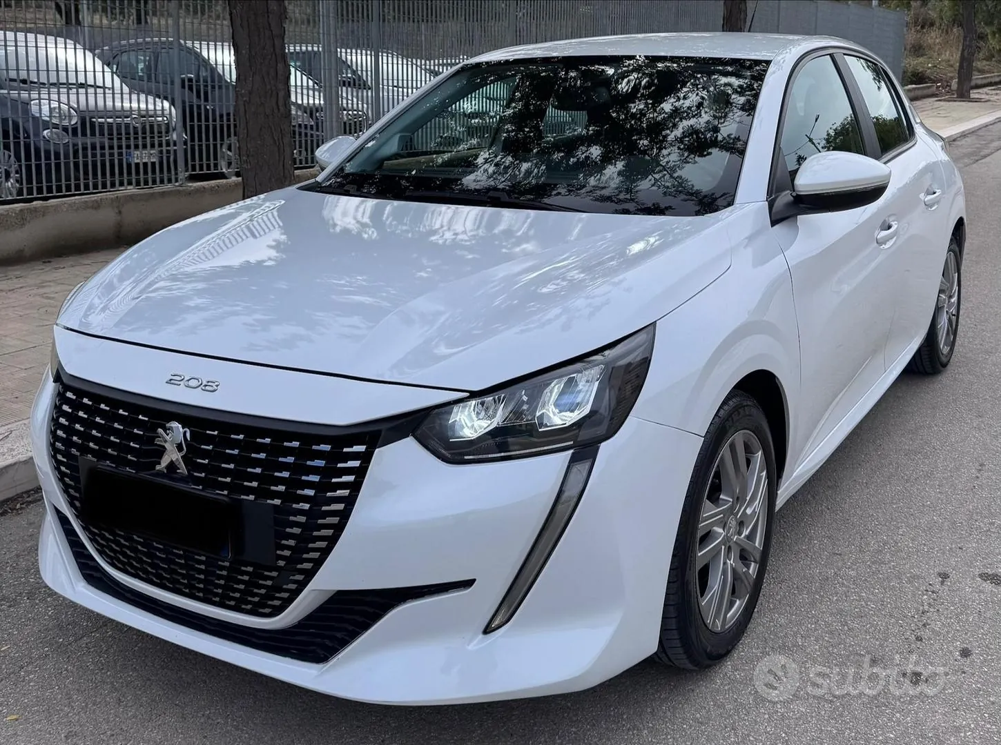 Peugeot 208 2022 photo 2