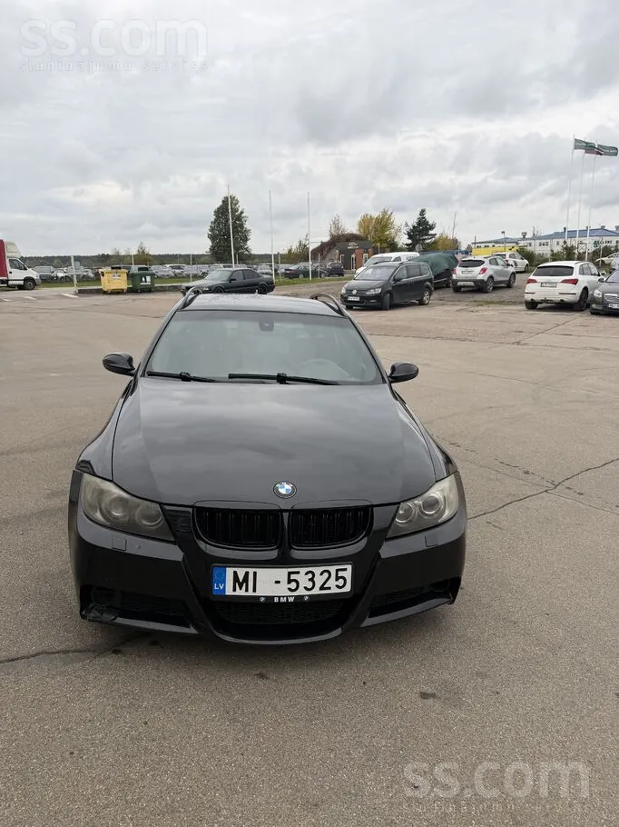 BMW 320 2006 photo 2
