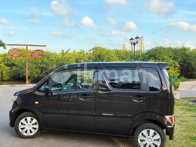 Suzuki Wagon R Fx 2025 photo 5
