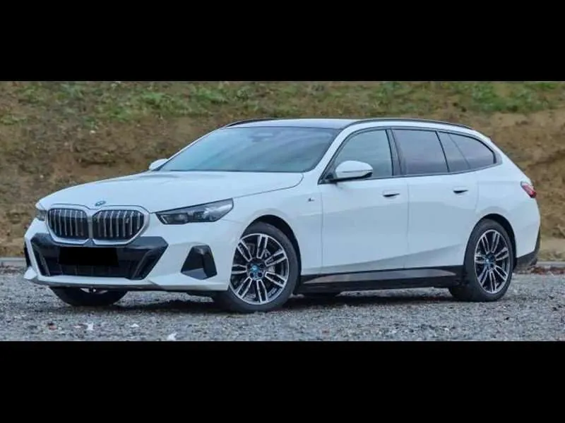 BMW I5