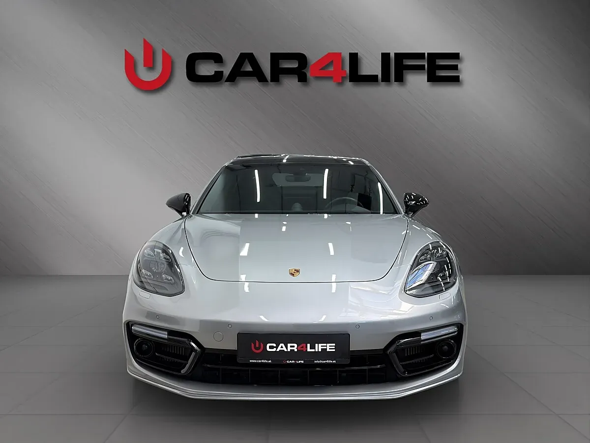 Porsche Panamera 2018 photo 2