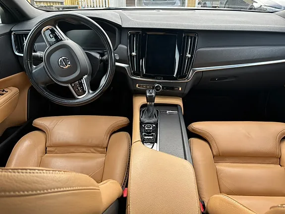 Volvo V90 Cross Country