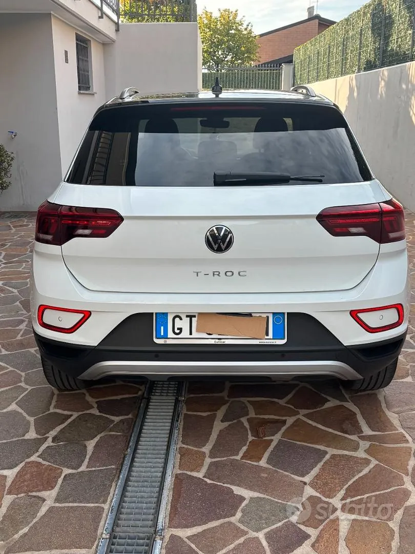 Volkswagen T-Roc 2024 photo 3