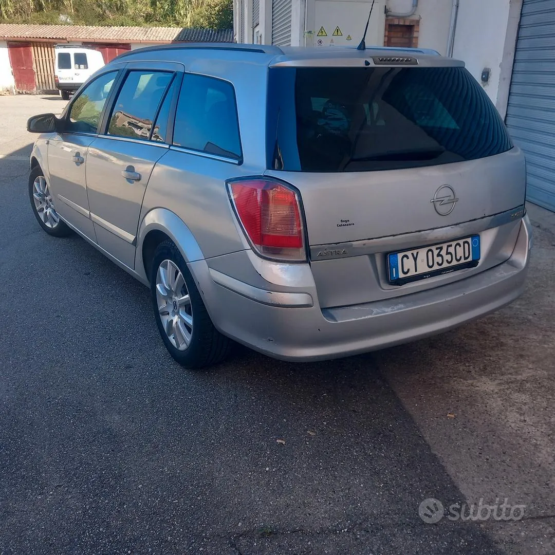 Opel Astra 2005 photo 2