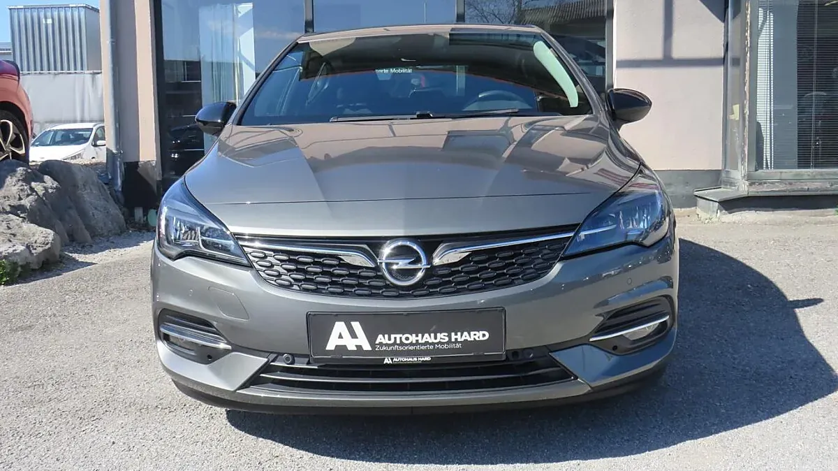 Opel Astra 2021 photo 2