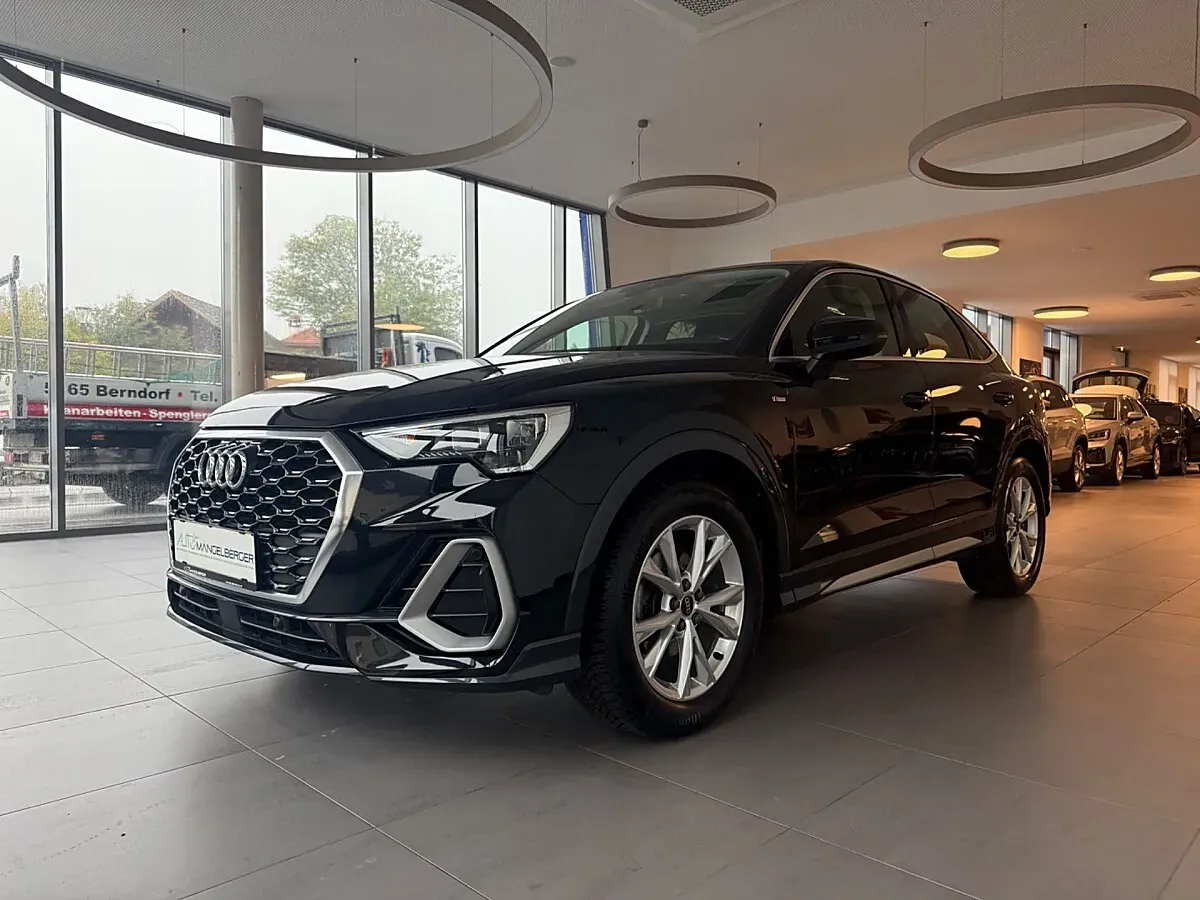 Audi Q3 2022 photo 3