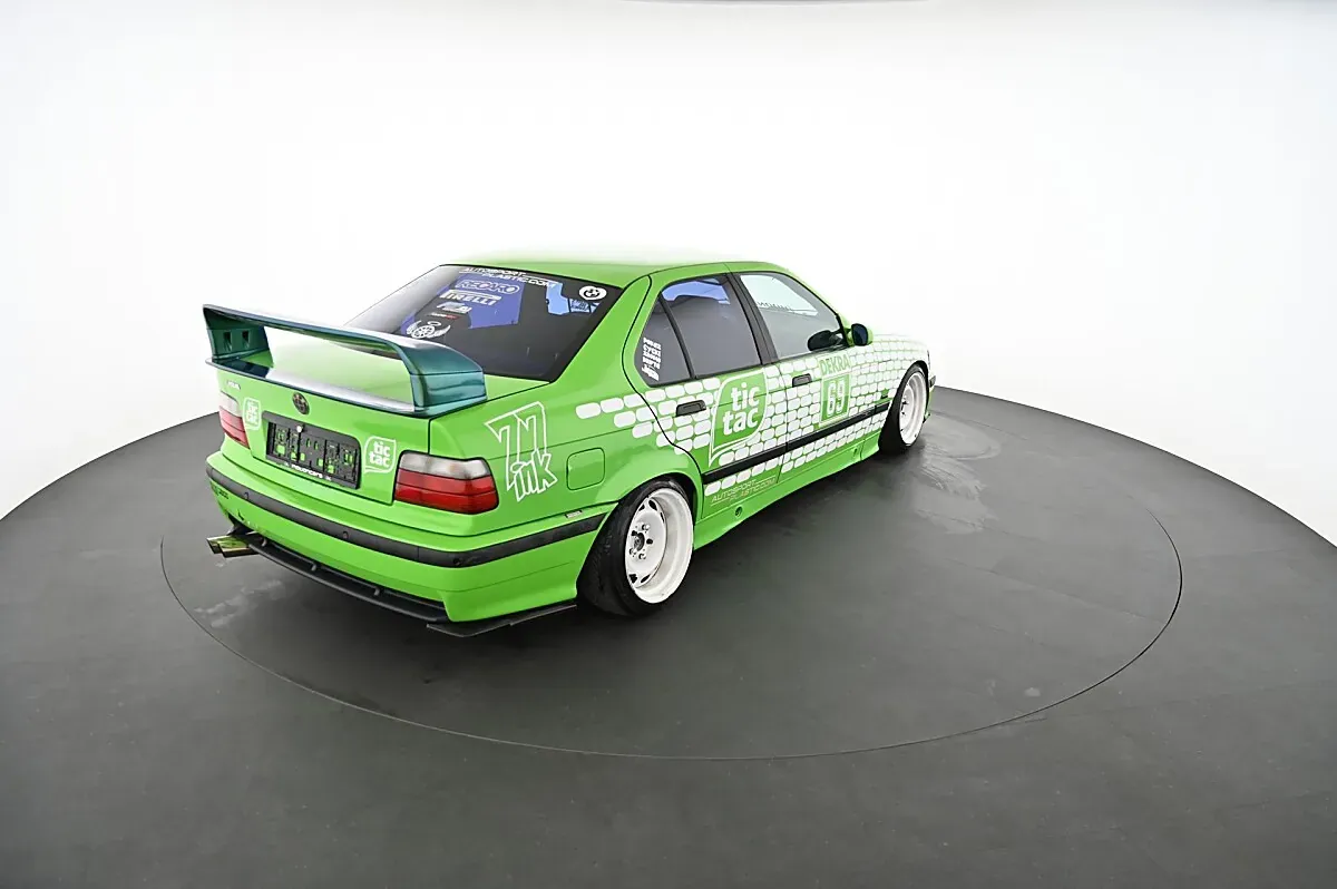 BMW 3 Series 1996 photo 2