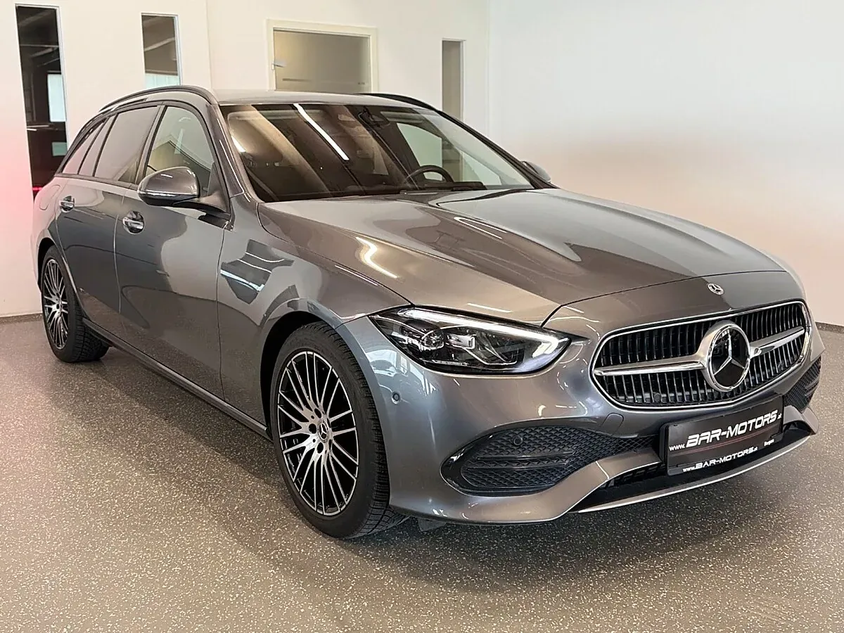 Mercedes-Benz C-Class 2023 photo 3