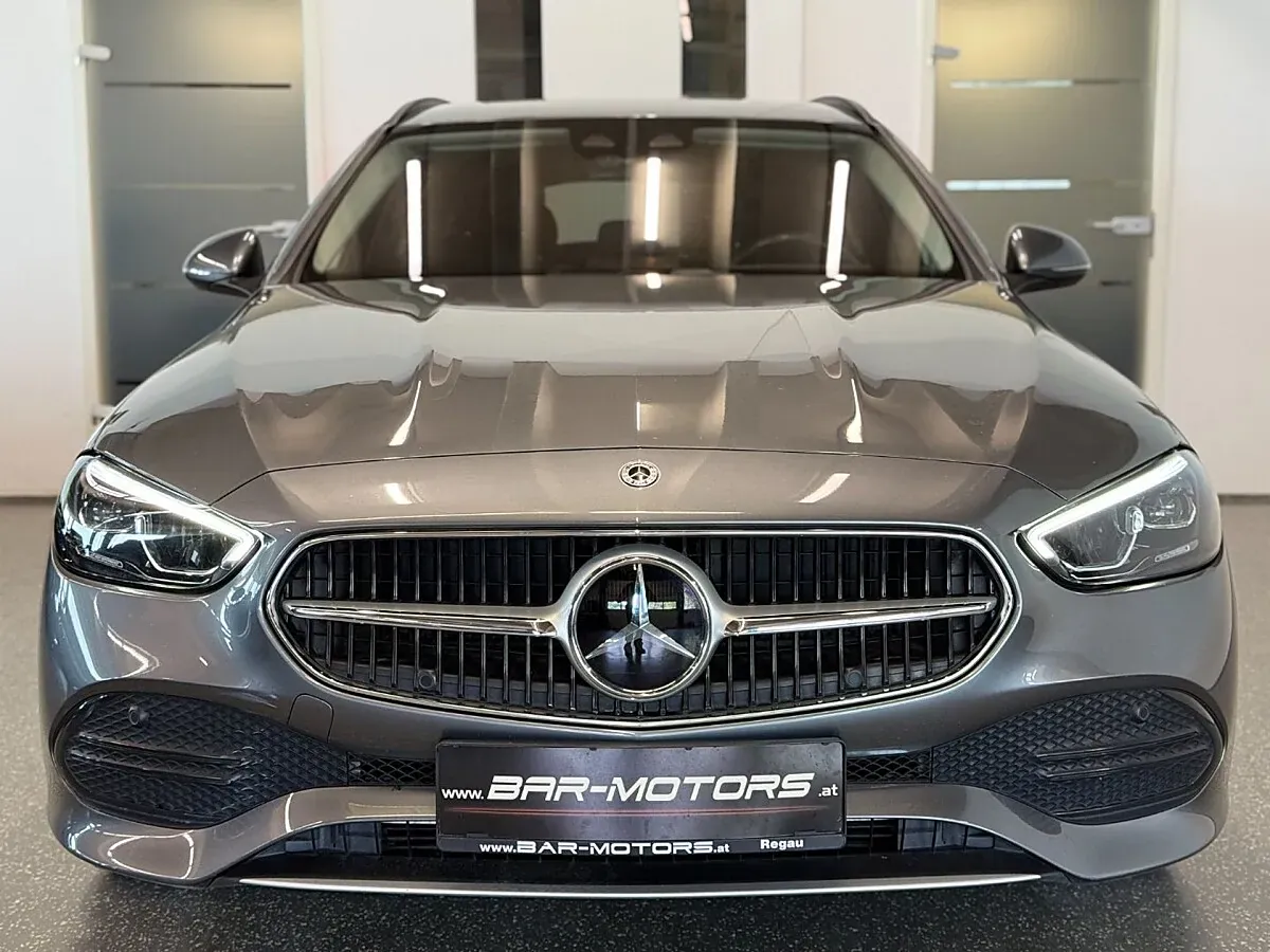 Mercedes-Benz C-Class 2023 photo 2
