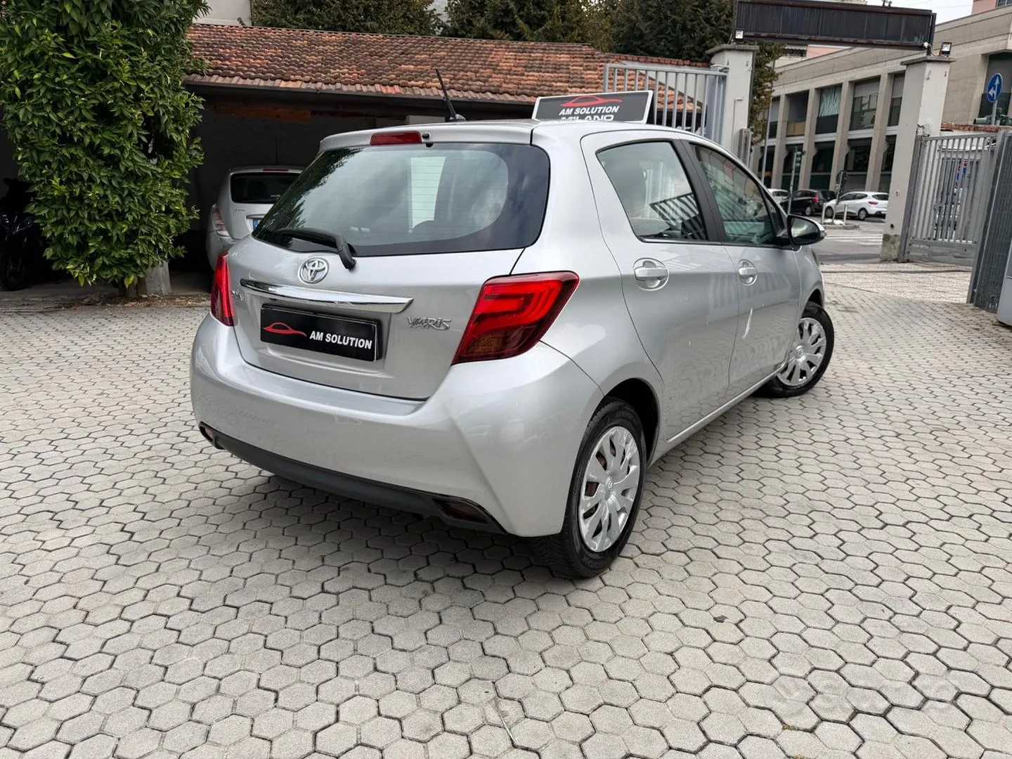 Toyota Yaris 2015 photo 3