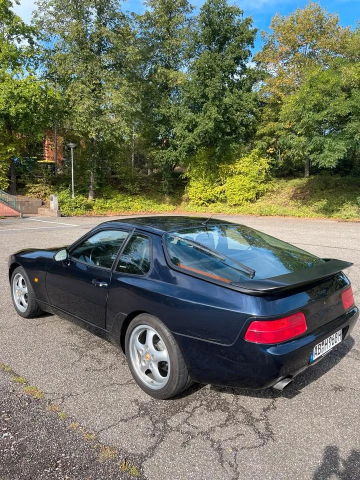 Porsche 968