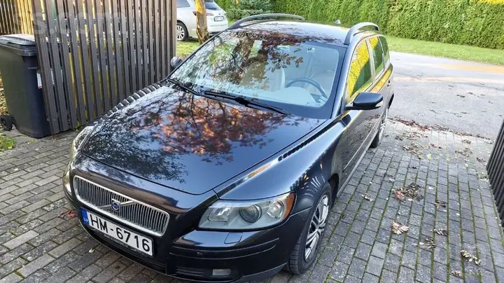 Volvo V50