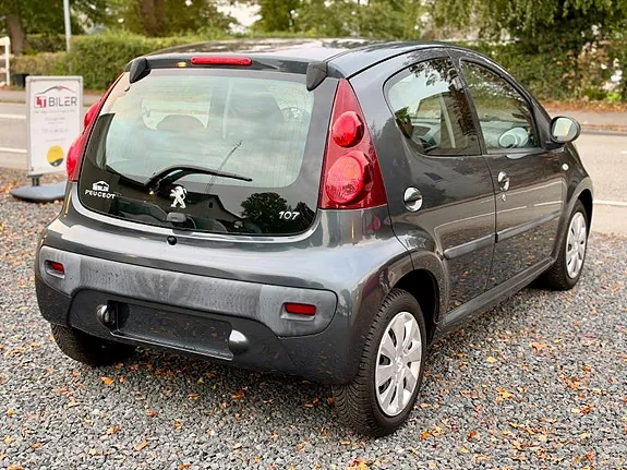 Peugeot 107 2013 photo 3