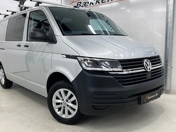 Volkswagen Transporter 2021 photo 2