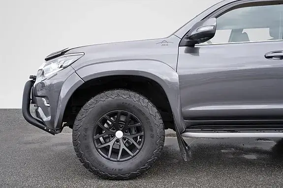 Toyota Land Cruiser 2018 photo 3