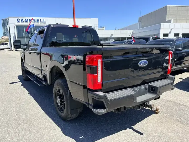 Ford F250 2024 photo 4