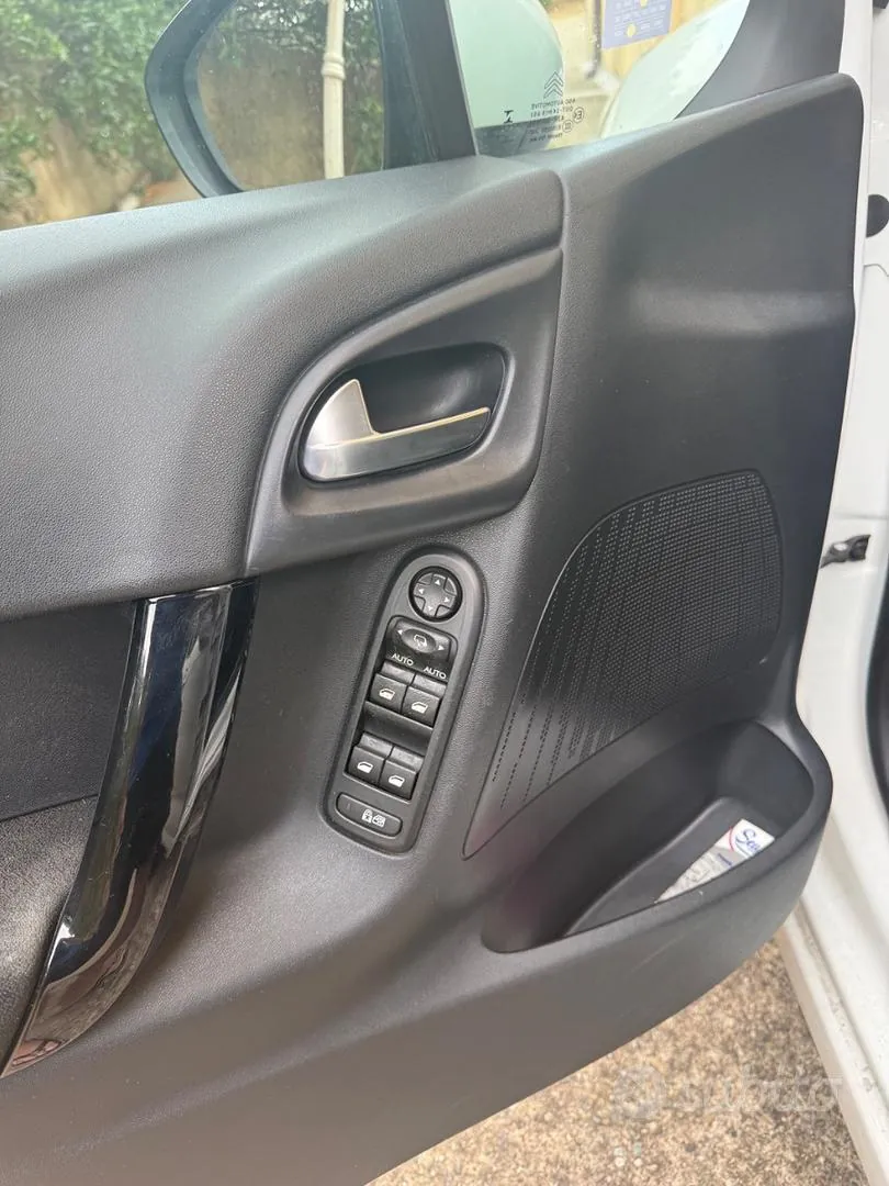 Citroen C3 2014 photo 3