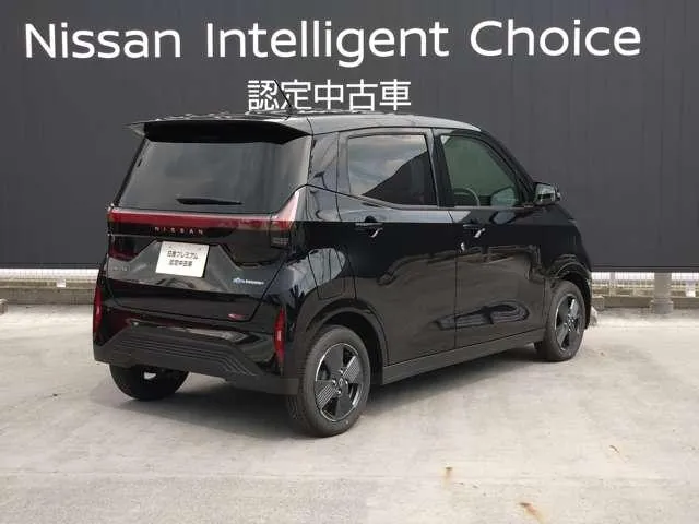 Nissan Sunny 2024 photo 2