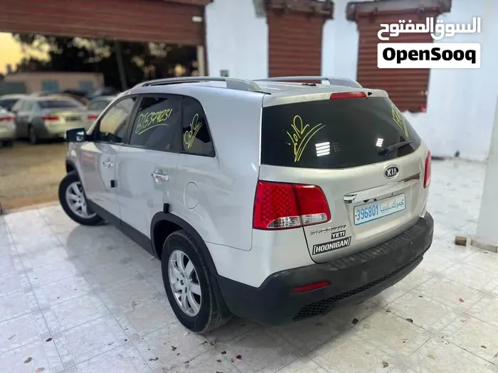Kia Sorento 2012 photo 2