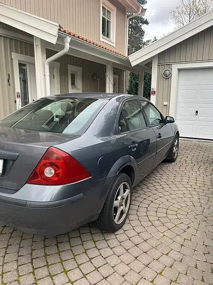 Ford Mondeo 2002 photo 4