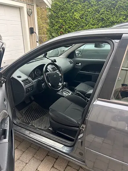 Ford Mondeo 2002 photo 2