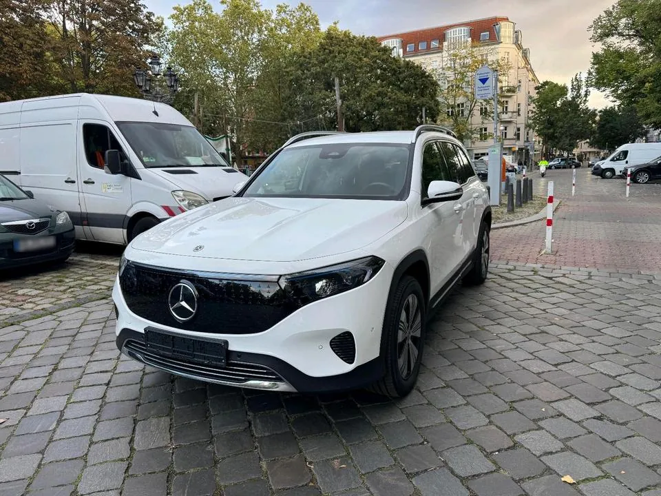 Mercedes-Benz Eqb 350