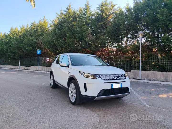 Land Rover Discovery Sport 2022 photo 3