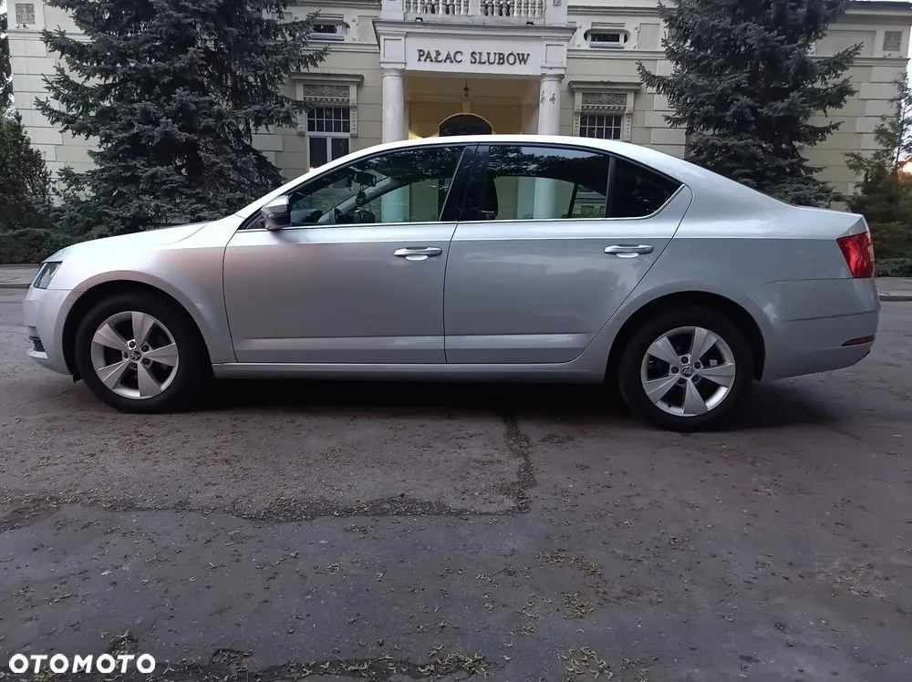 Skoda Octavia 2018 photo 3