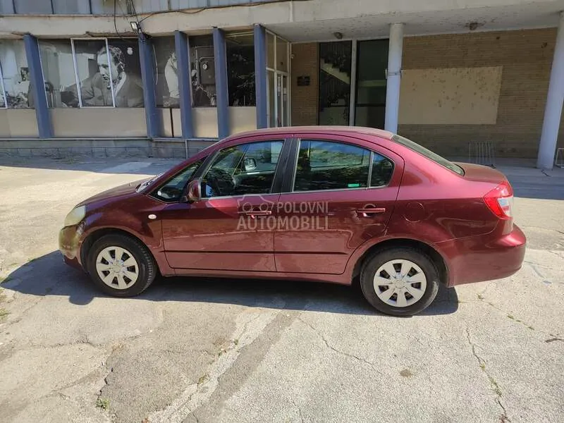 Suzuki Sx4 2010 photo 4
