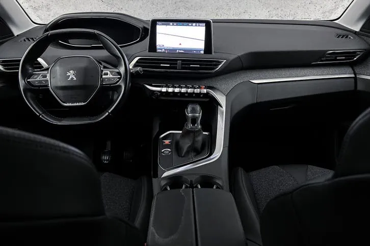 Peugeot 5008 2019 photo 2