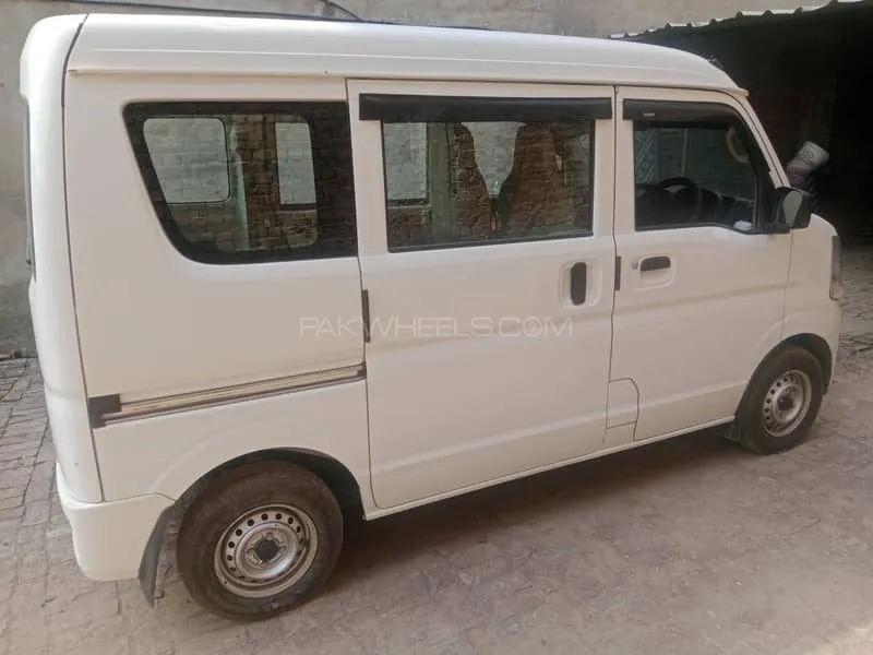 Suzuki Every 2024