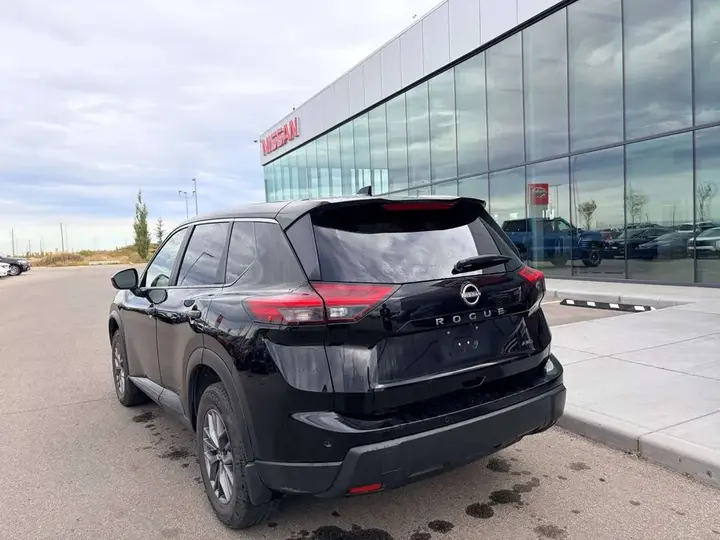 Nissan Rogue 2025 photo 4