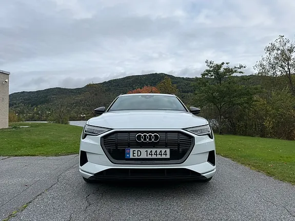 Audi E-Tron 2021 photo 5