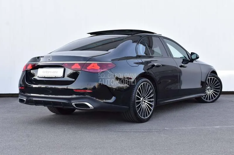 Mercedes-Benz E 220 2025 photo 2