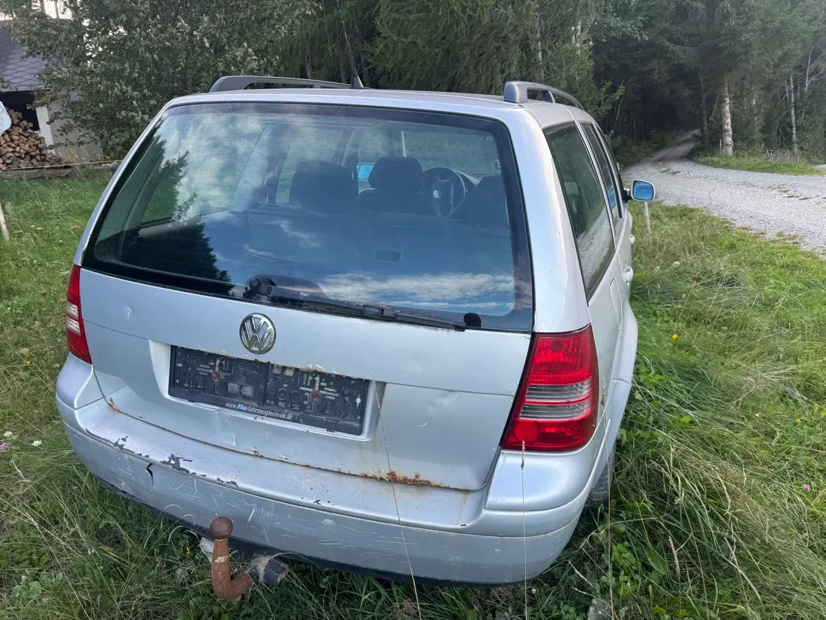 Volkswagen Golf 2000 photo 2