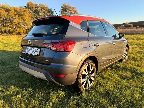 Seat Arona 2019 photo 2
