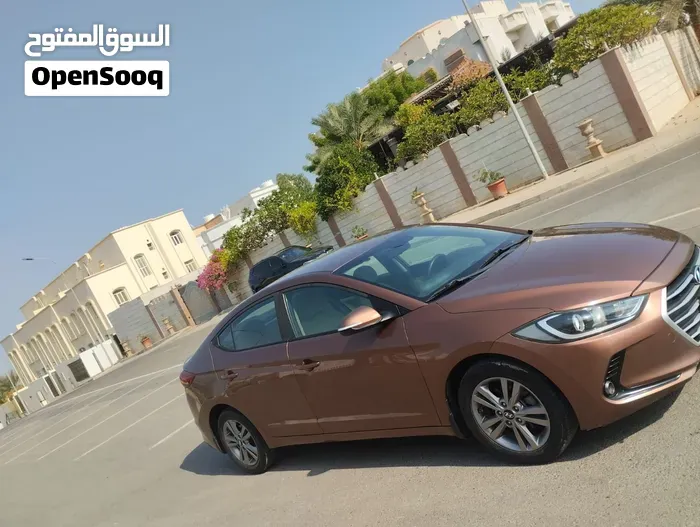 Hyundai Elantra 2018 photo 3