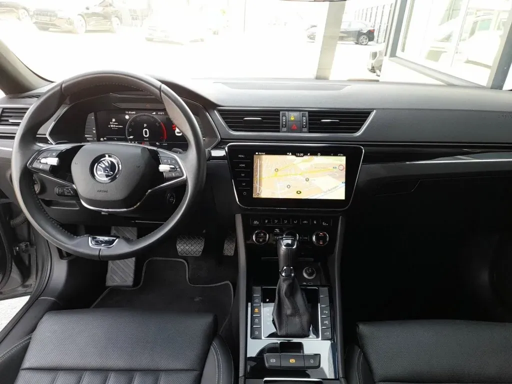 Skoda Superb 2023 photo 3