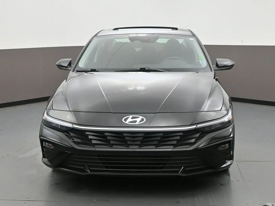 Hyundai Elantra 2025 photo 2