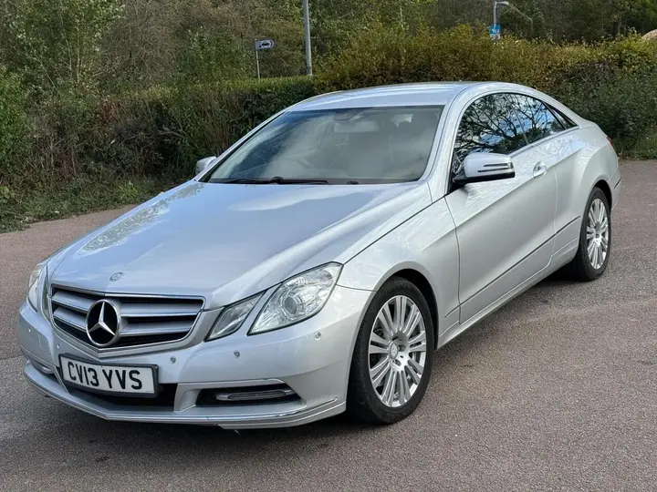 Mercedes-Benz E-Class 2013 photo 3