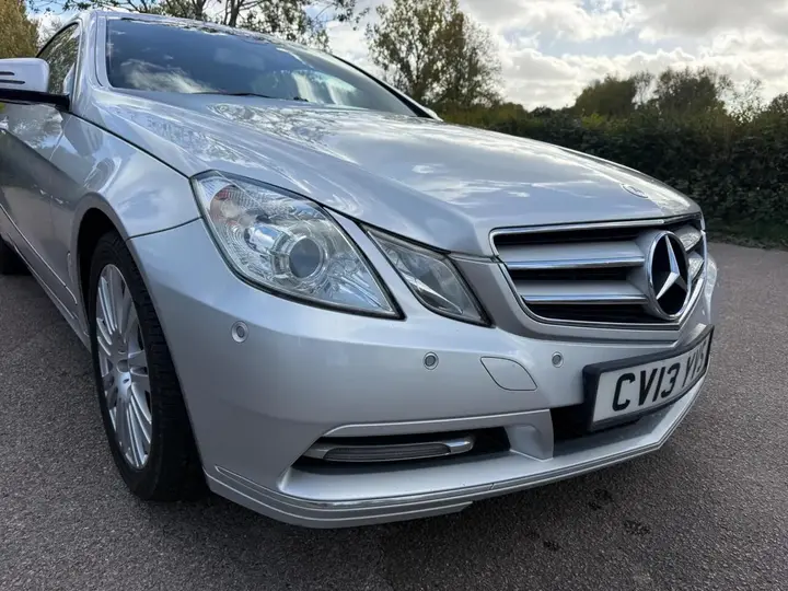 Mercedes-Benz E-Class 2013 photo 5