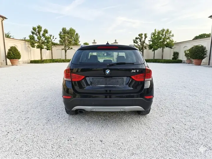 BMW X1 2014 photo 2