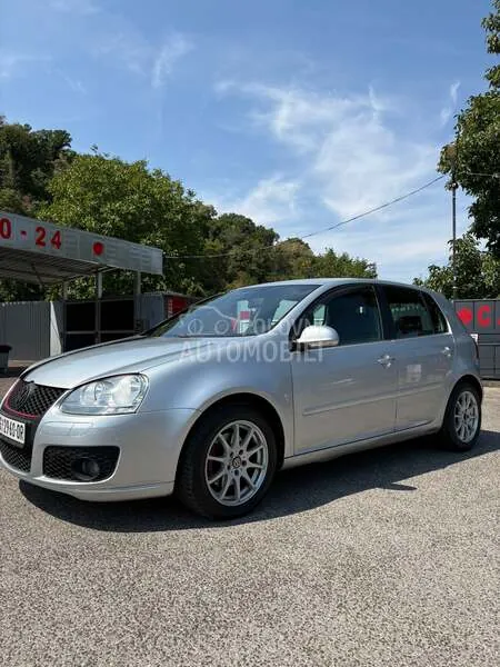 Volkswagen Golf 5 2005 photo 2