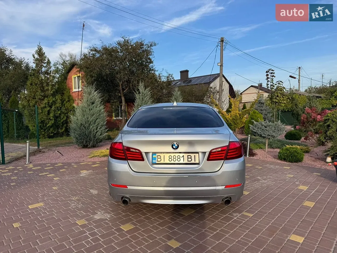BMW 5 Series 2011 photo 4