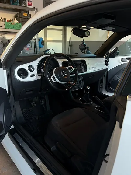 Volkswagen Beetle 2012 photo 4