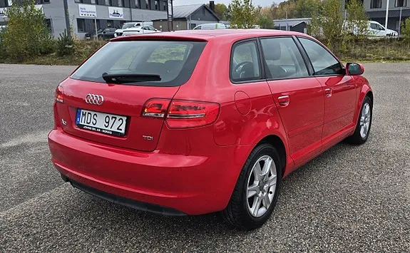 Audi A3 2012 photo 2