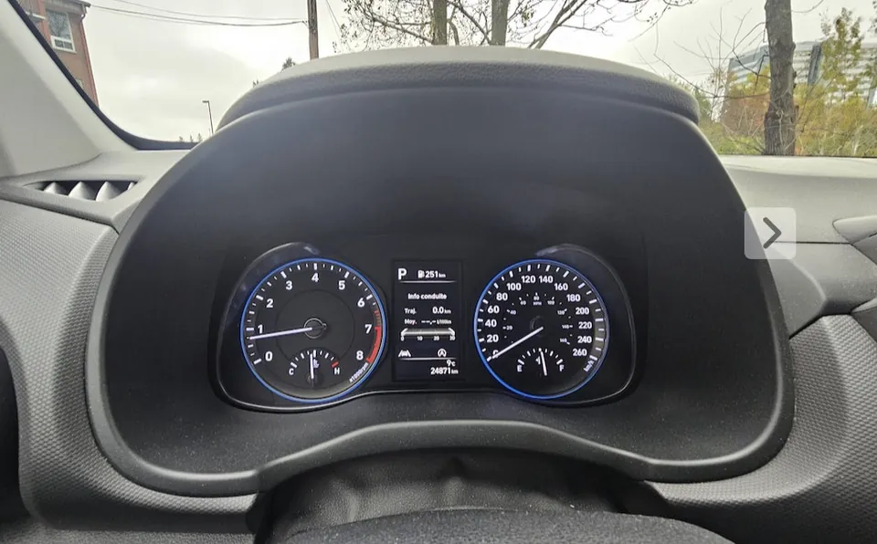 Hyundai Kona 2023 photo 4